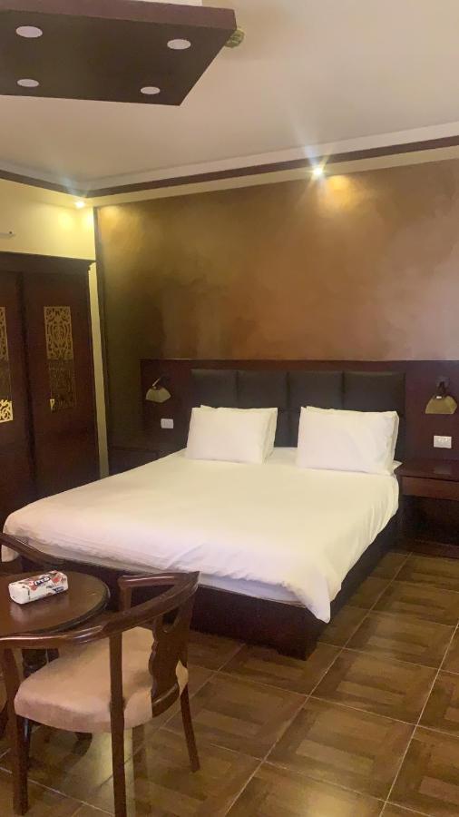 Esperanza Petra Bed & Breakfast Wadi Musa Exterior photo