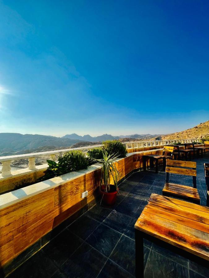 Esperanza Petra Bed & Breakfast Wadi Musa Exterior photo